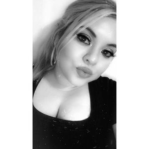 Meet your Posher, Lizette